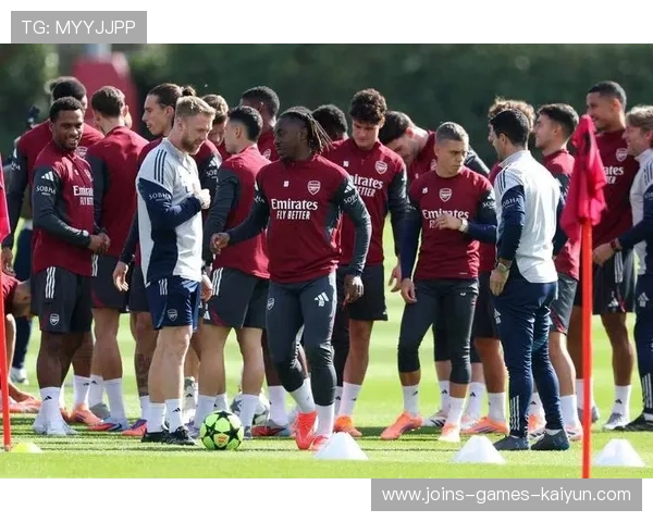 阿森纳右路突破得手，马丁内利横传队友补射入网